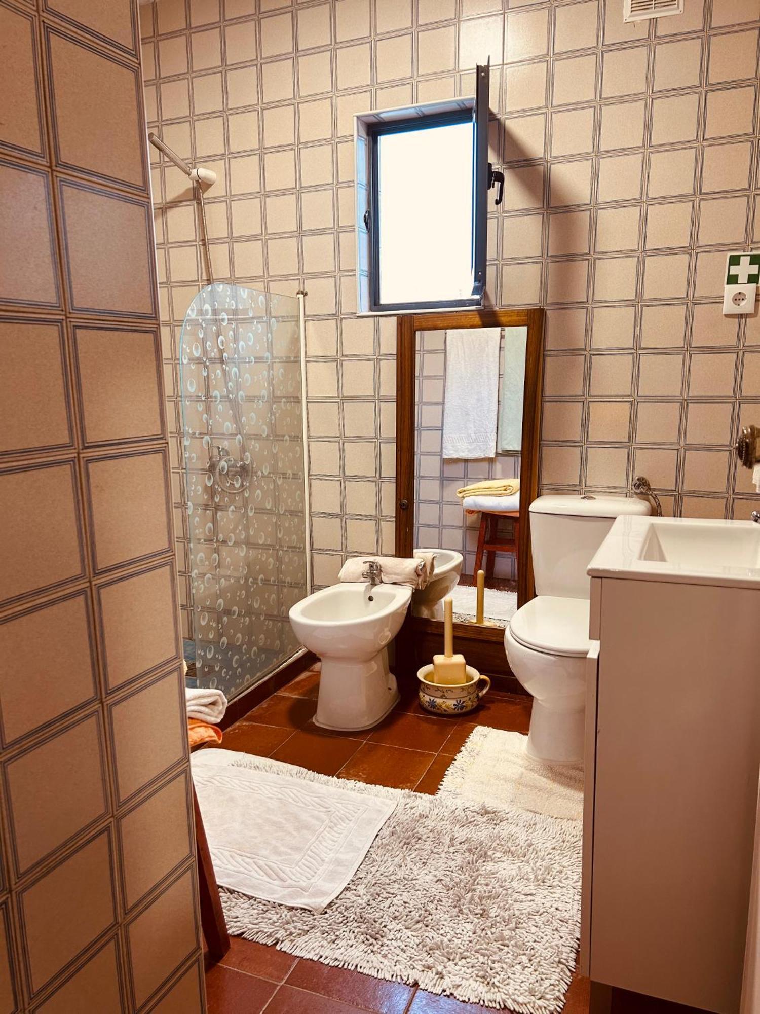 Mae Home Carril Калдас да Райна Екстериор снимка